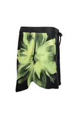Silk Dreamscape Shorts Black Flower