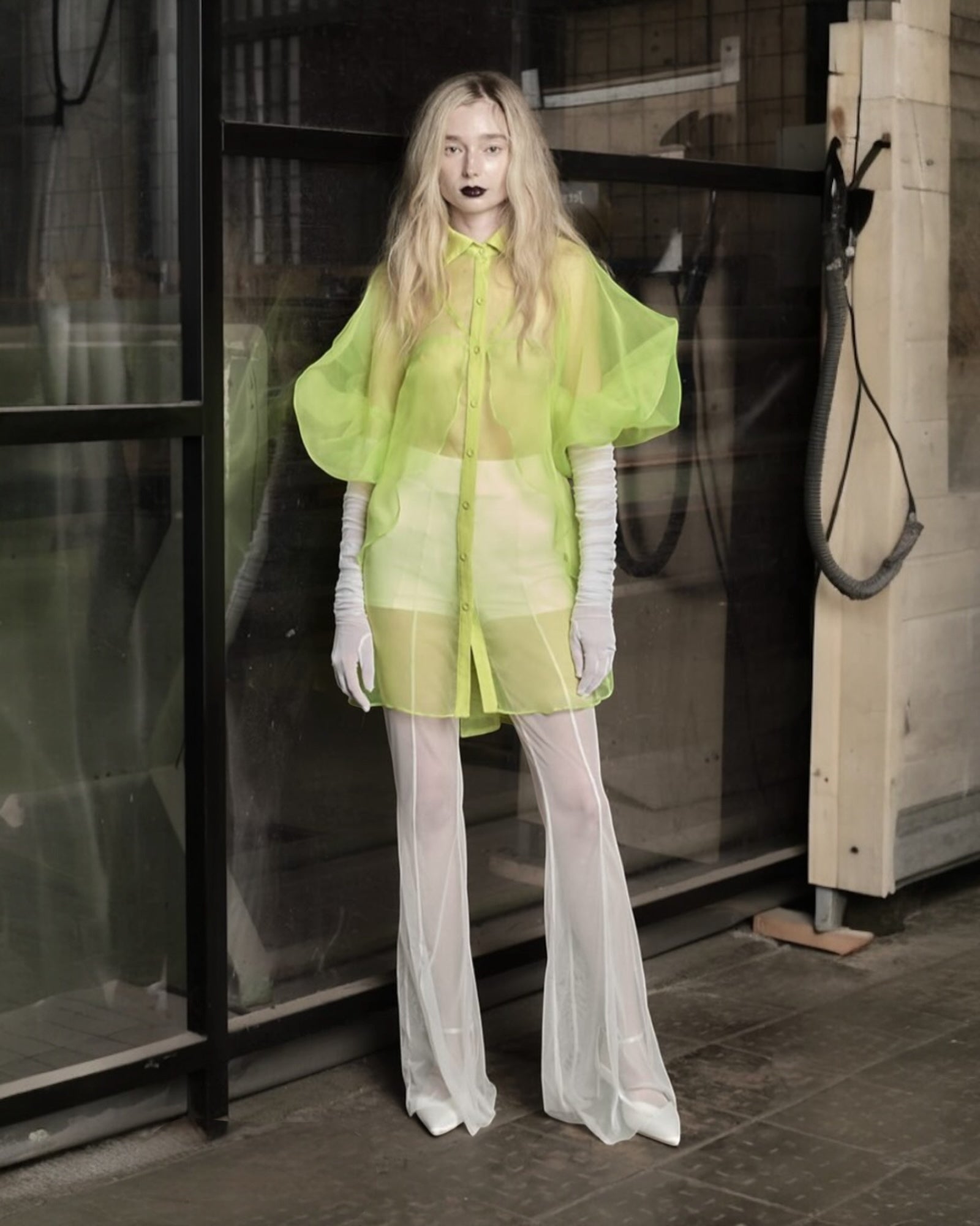 Ariana Ruched Mesh Opera Glove