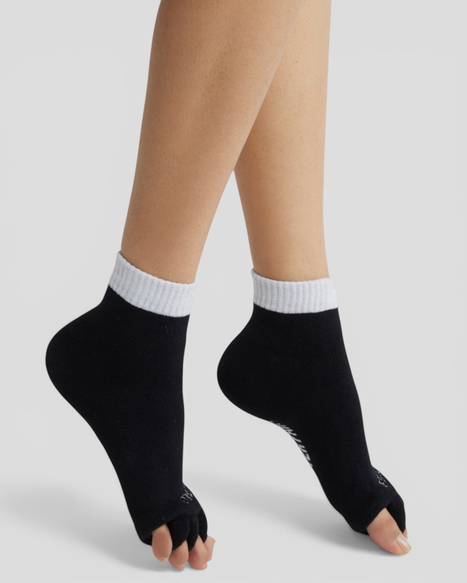 The After Party Foot Relief Socks - Black
