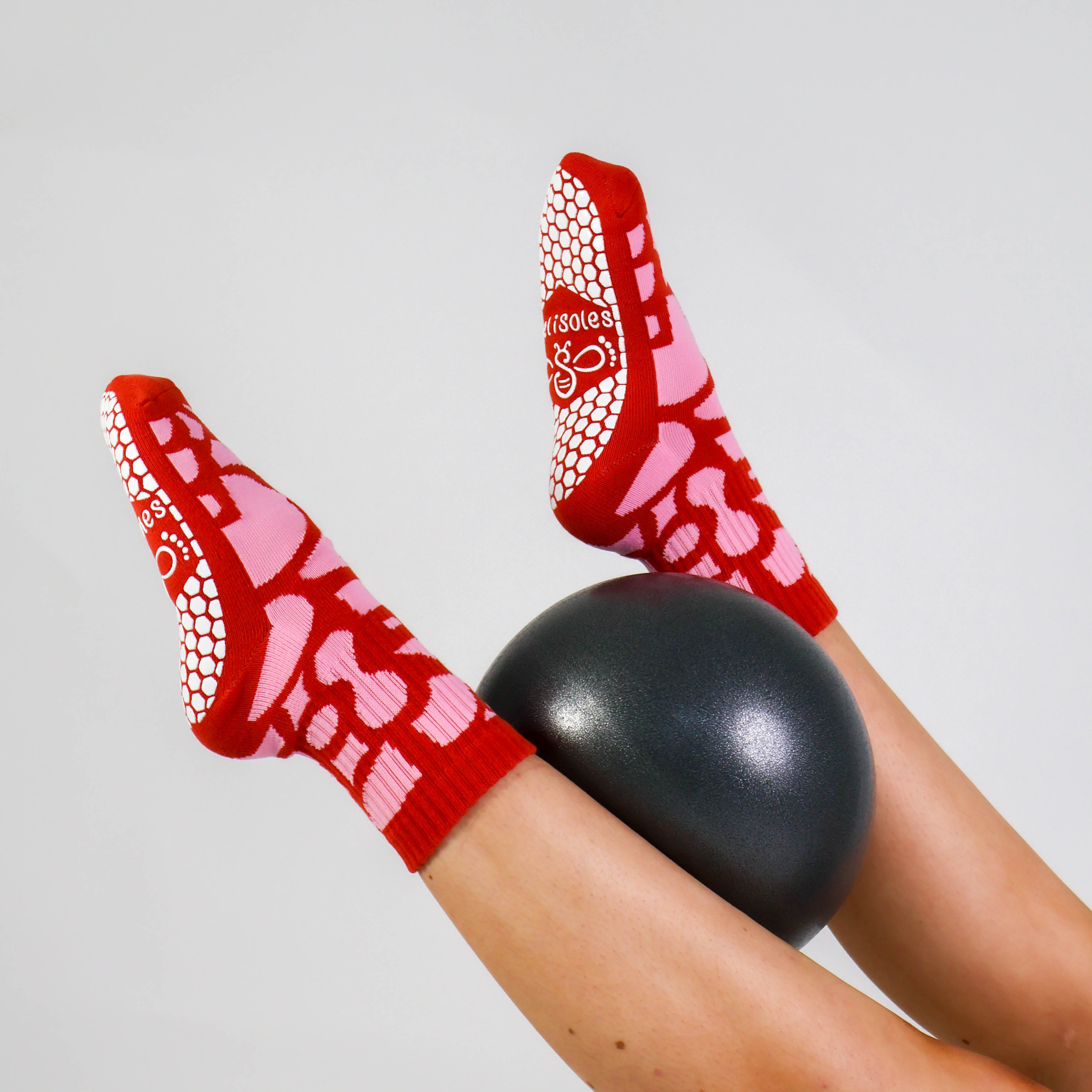 Melisoles Pink Giraffe Pilates Grip Socks