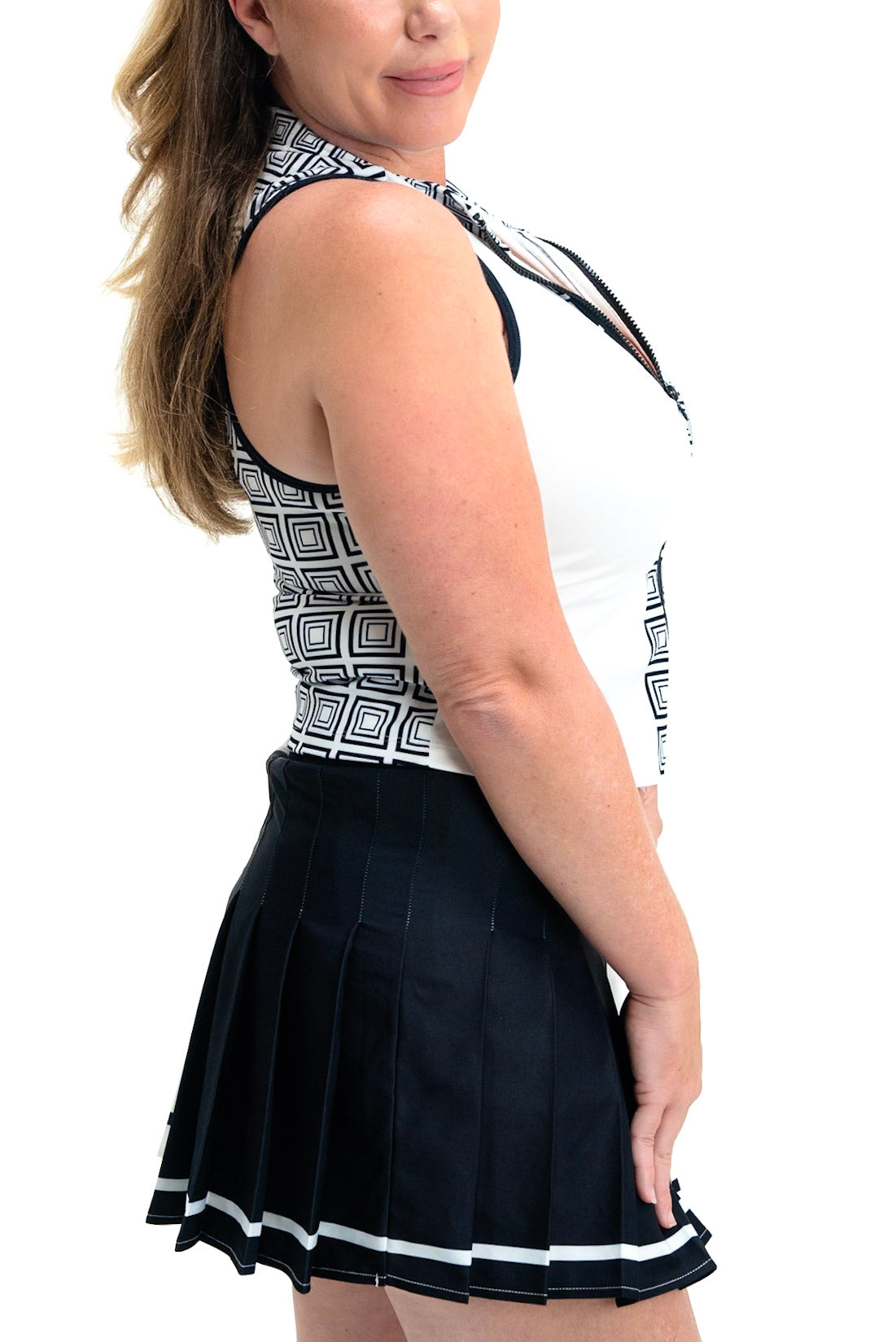 Victory Link Skirt | Black & White