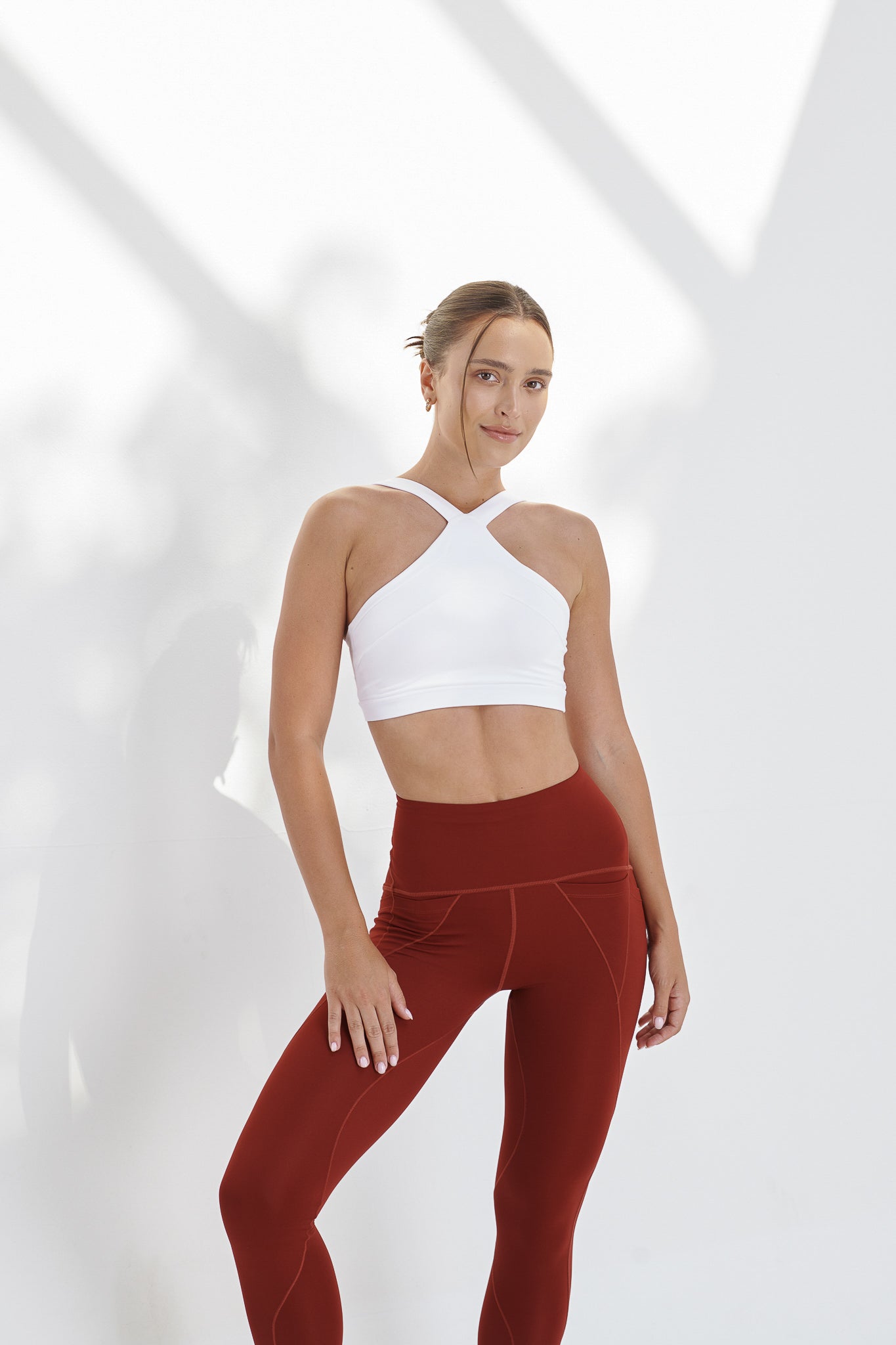 New AirRise Convertible v Neck Sports Bra - White