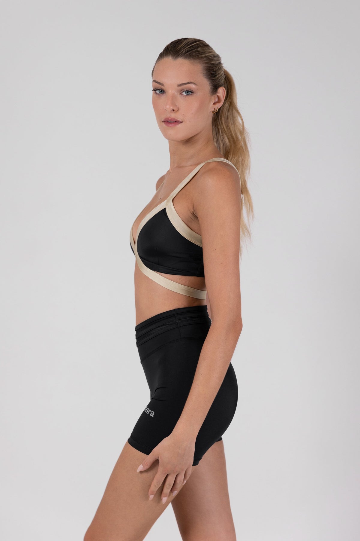 StrapSculpt Bra