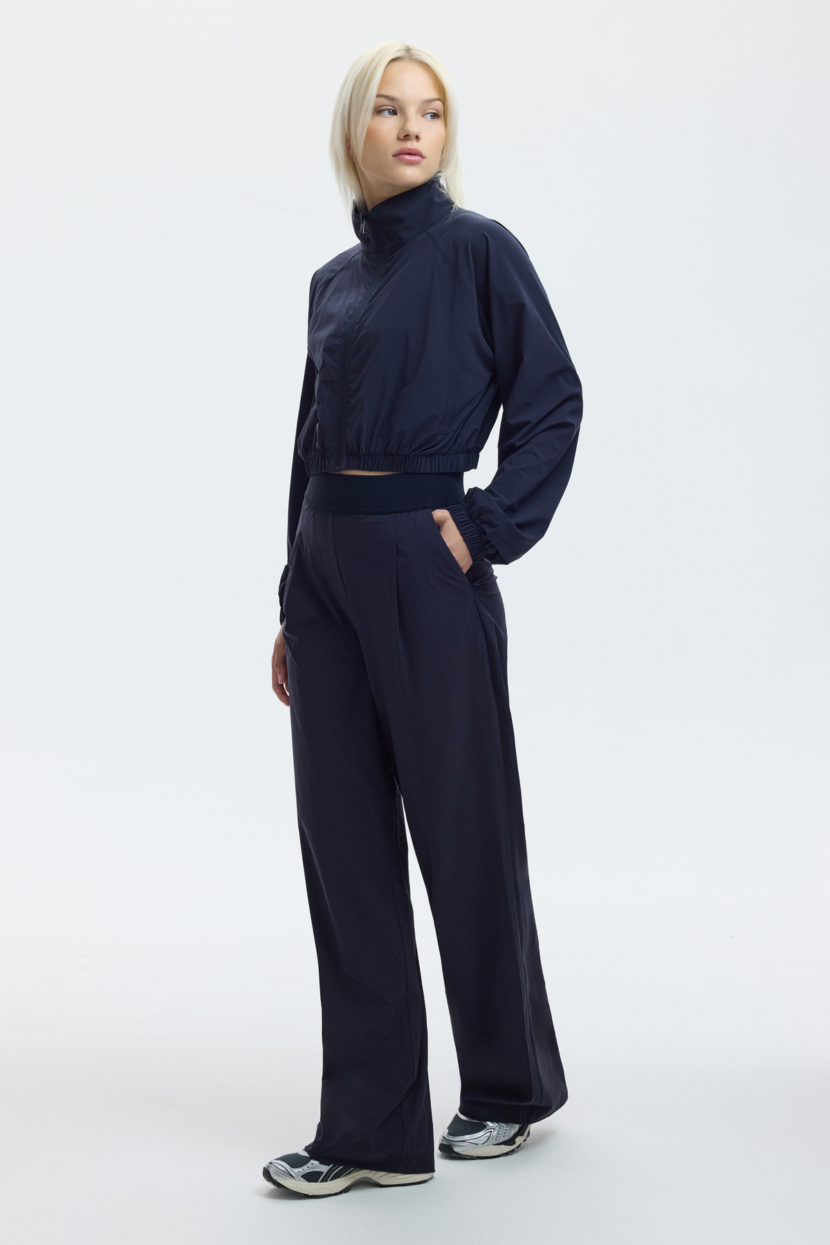 CORP SPORTS-TECHSILK– UNISEX TRAVEL PANTS