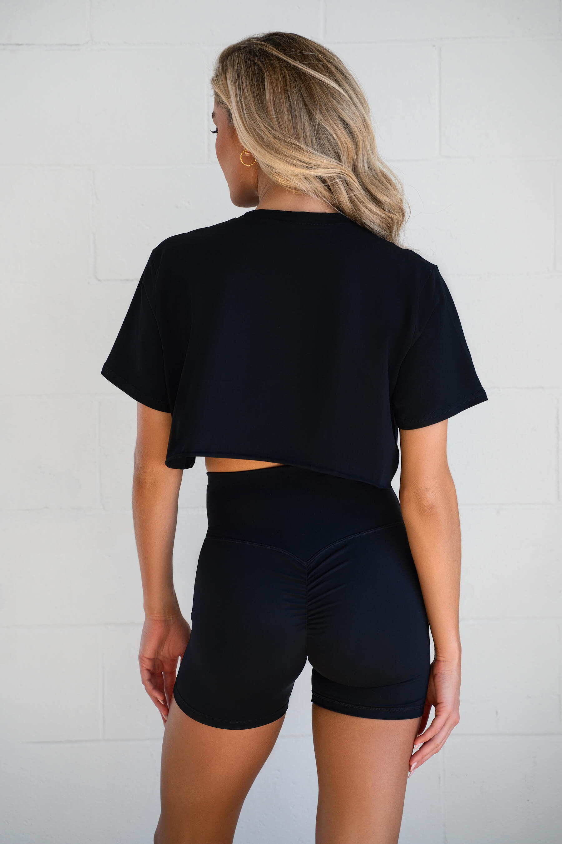 Raw Cropped Tee in Black