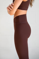 Classic v Leggings in Chocolate