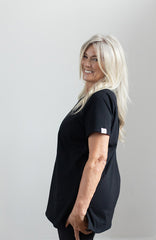 Connie X Well Fit BEST FIT TEE