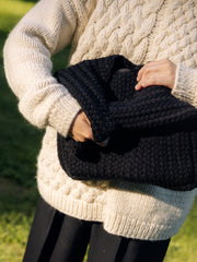 Pintinė: Black Crochet Bag