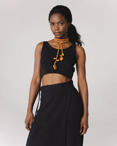 Drebulė: Black Cotton Crop Top