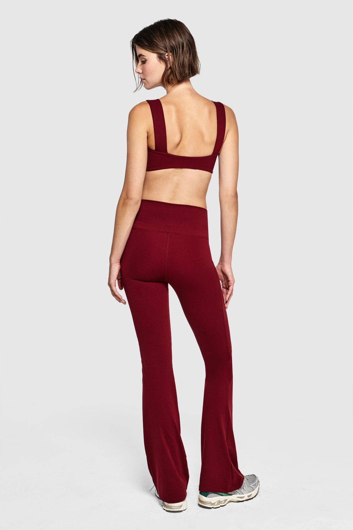 TWIST FLARE PANTS - MERLOT