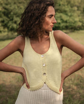 Vėdrynas: Butter Yellow Cotton Top