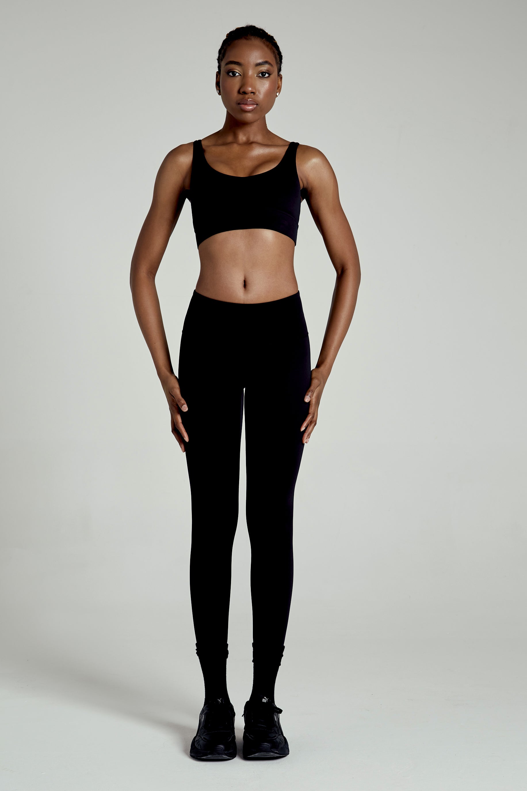 Base Seamless Legging Black - Avenue Athletica