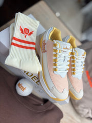 The Padelhüd Court and Padel Sock