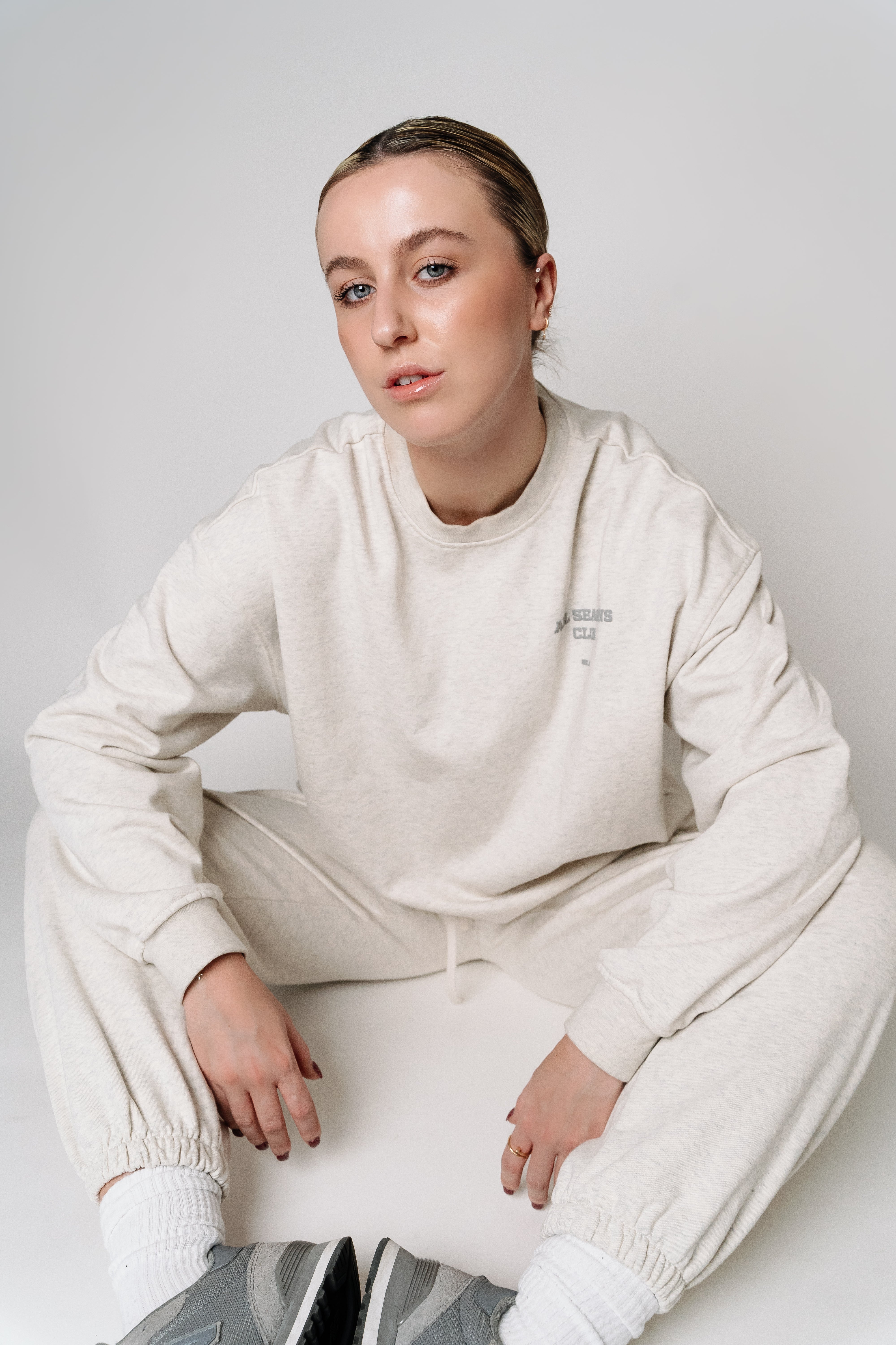 All Seasons Club Sweatshirt Grey Marl - Avenue Athletica