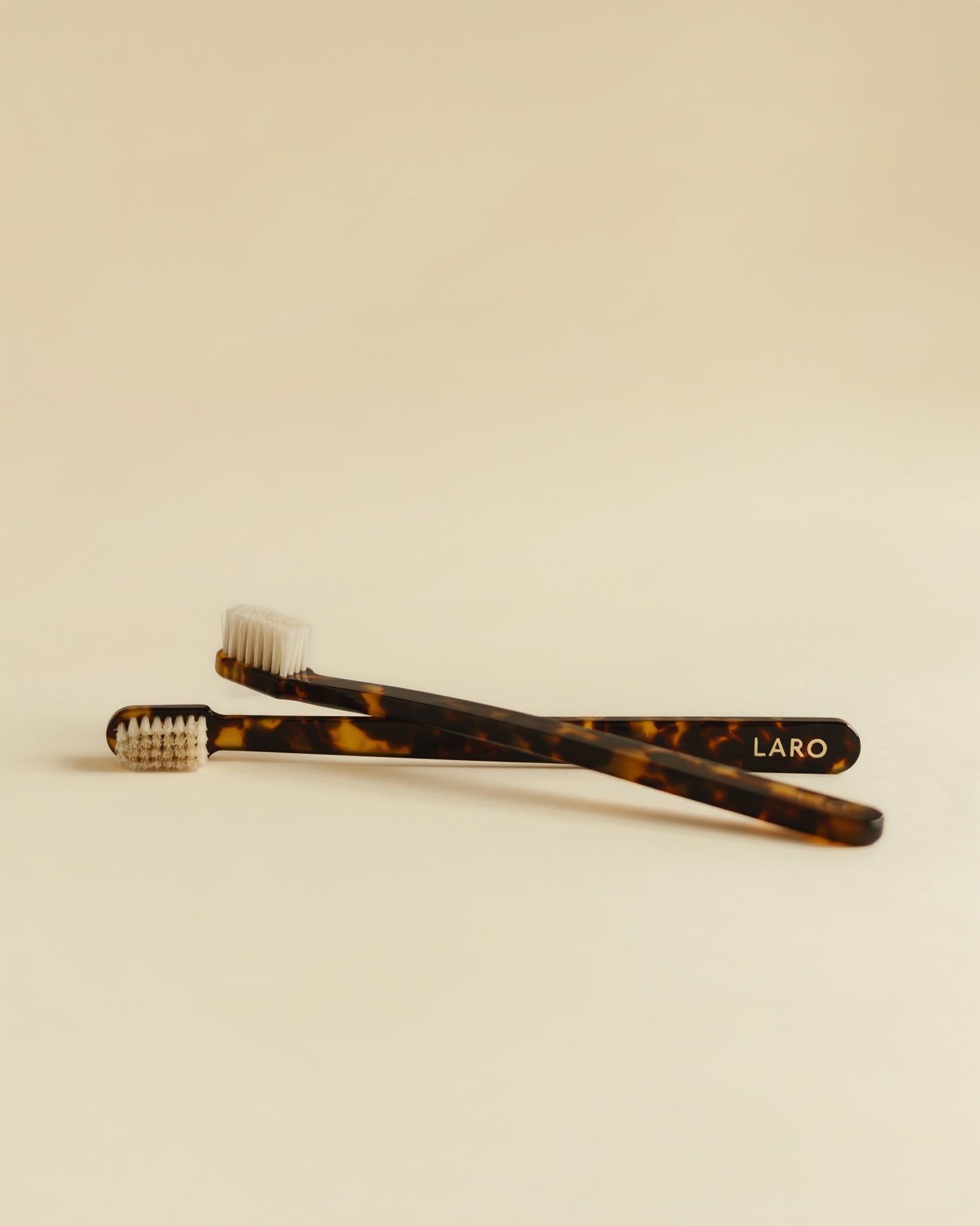 Laro X Koh-I-Noor Signature Toothbrush