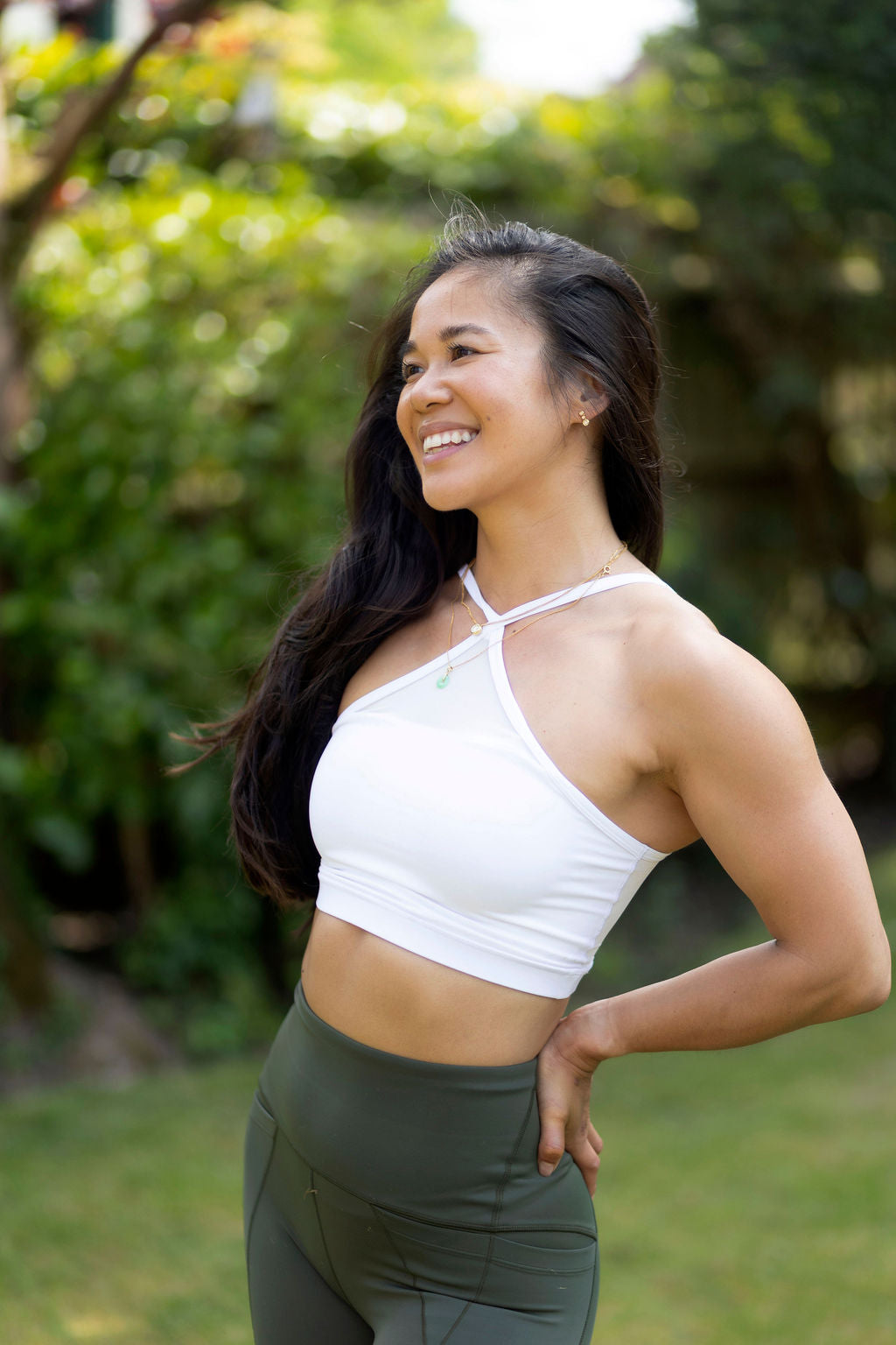 NEW AirRise Convertible v Neck Sports Bra - White