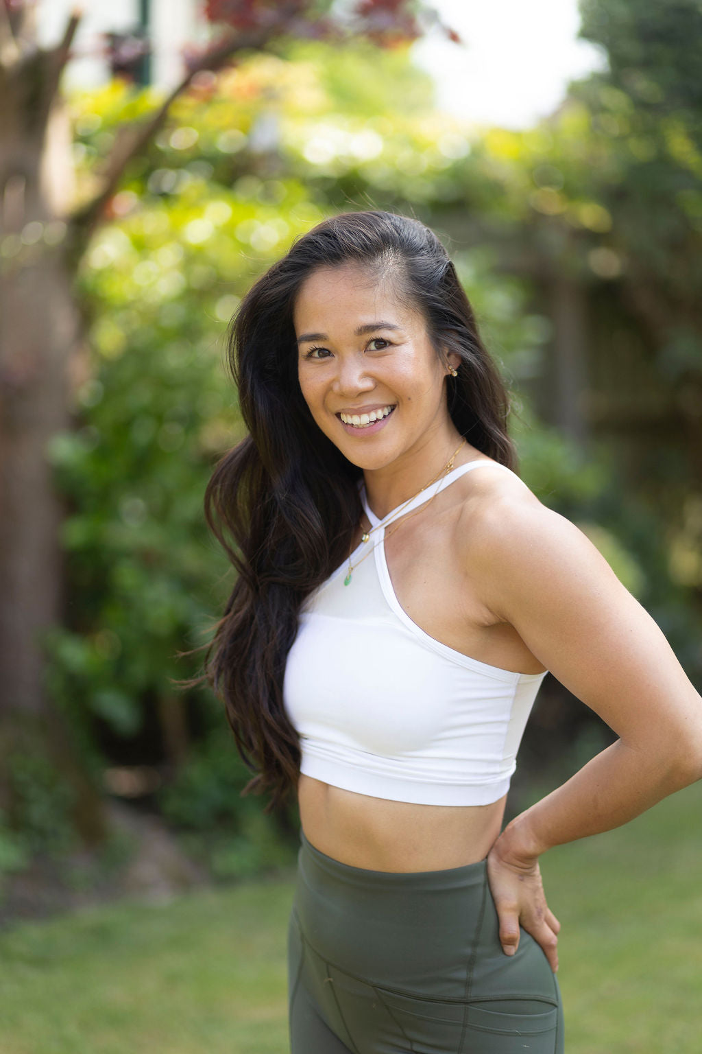 NEW AirRise Convertible v Neck Sports Bra - White