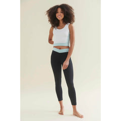 7/8 Dynamic Gym Leggings - Caviar Black/Sea Green - Wellicious Community Sale