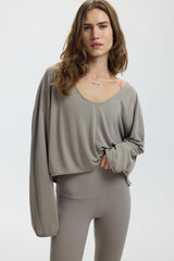 STUDIO LONGSLEEVE TOP - PEBBLE