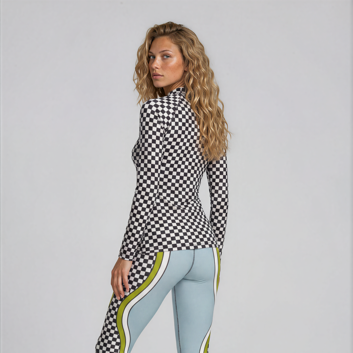 Extravaganza Checkered - Women's Long Sleeve Rash Guard