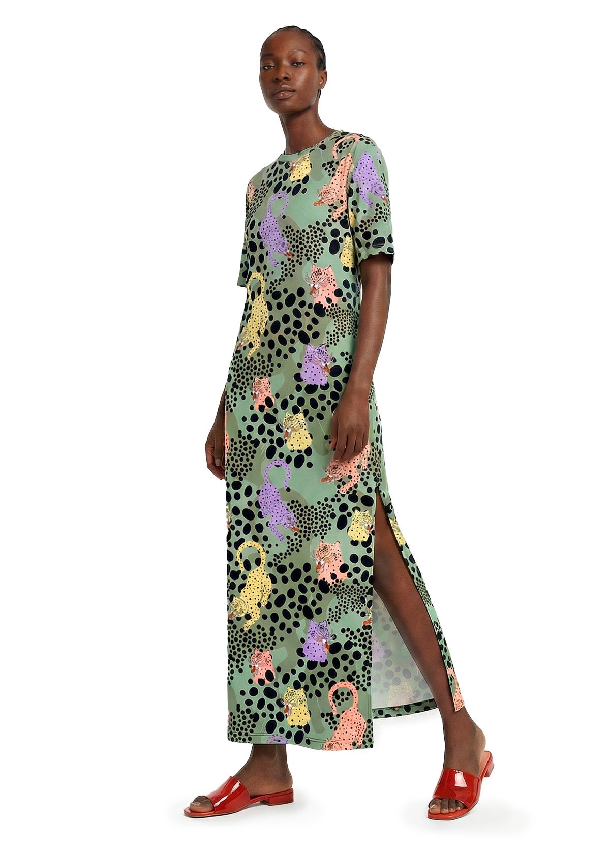 MS CHEE LONG DRESS _ 𝐿𝐼𝑀𝐼𝑇𝐸𝐷 𝐸𝐷𝐼𝑇𝐼𝑂𝑁