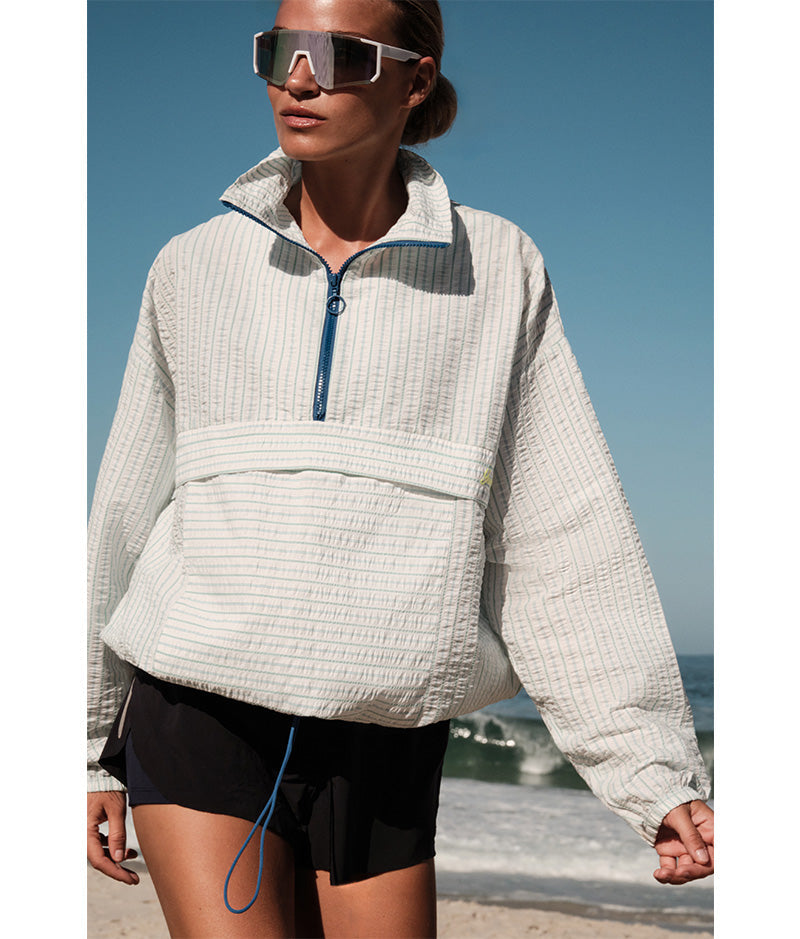 KRINKLE SWEATSHIRT – Seersucker – WHITE STRIPED