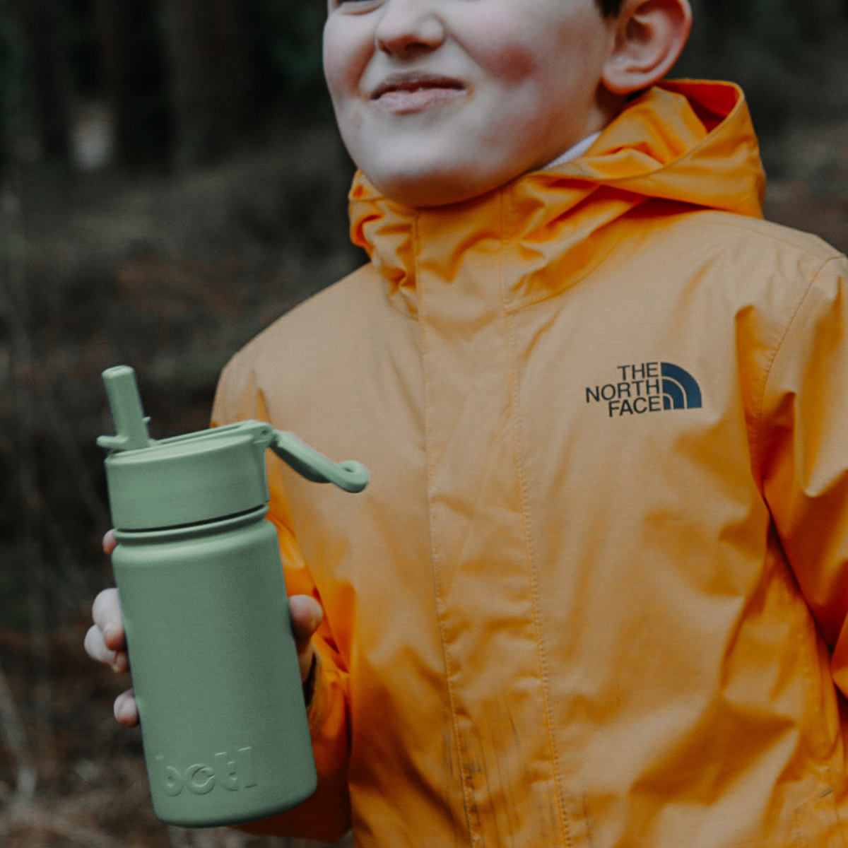 400ml Stainless Steel Insulated Bottle Leakproof Cap | Green Flag | BOTL