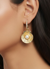 Sea Shell Pearl Earrings