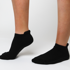 LIGN Unisex Low Rise Grip Socks - Black