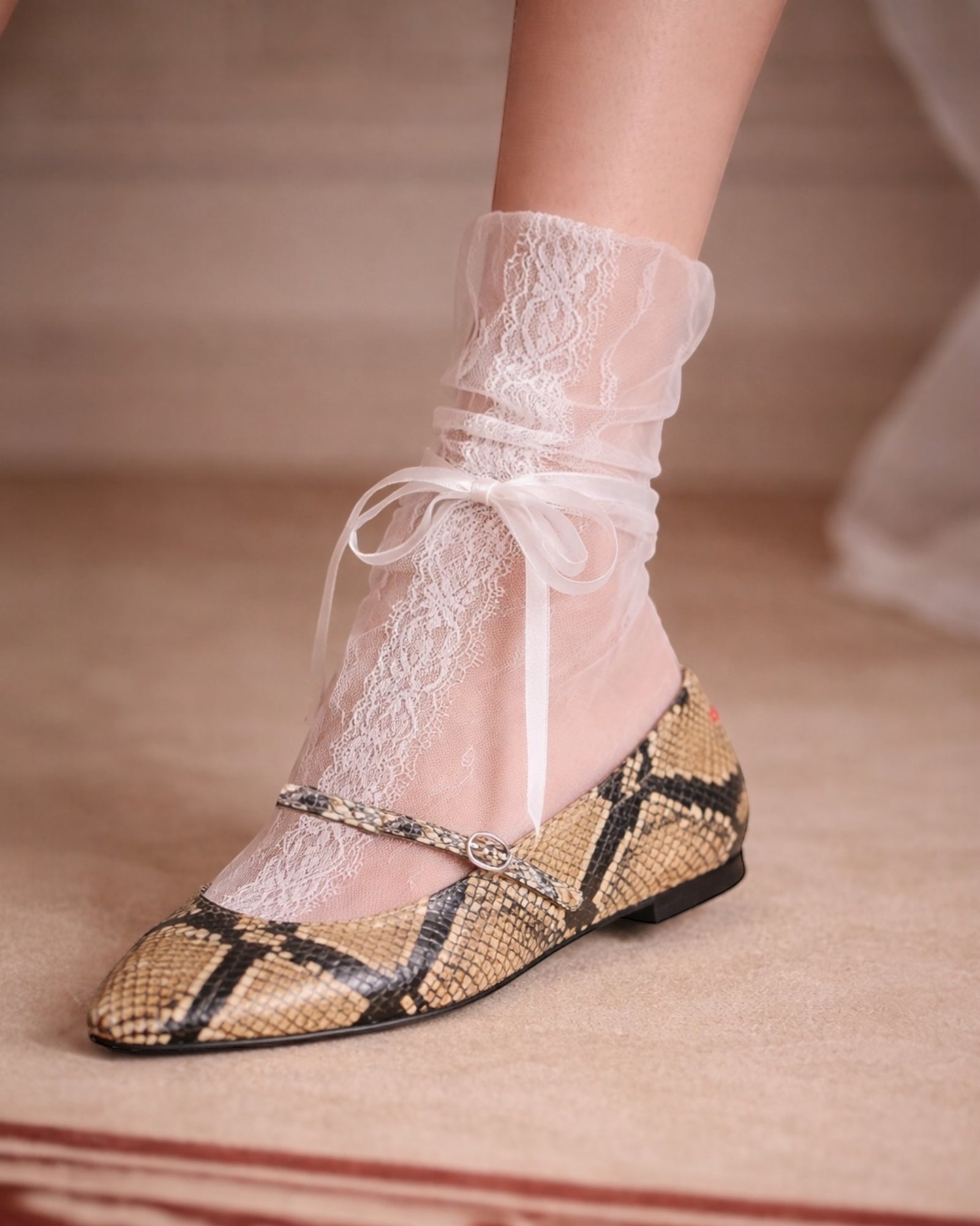 Lace Wrap Tulle Socks