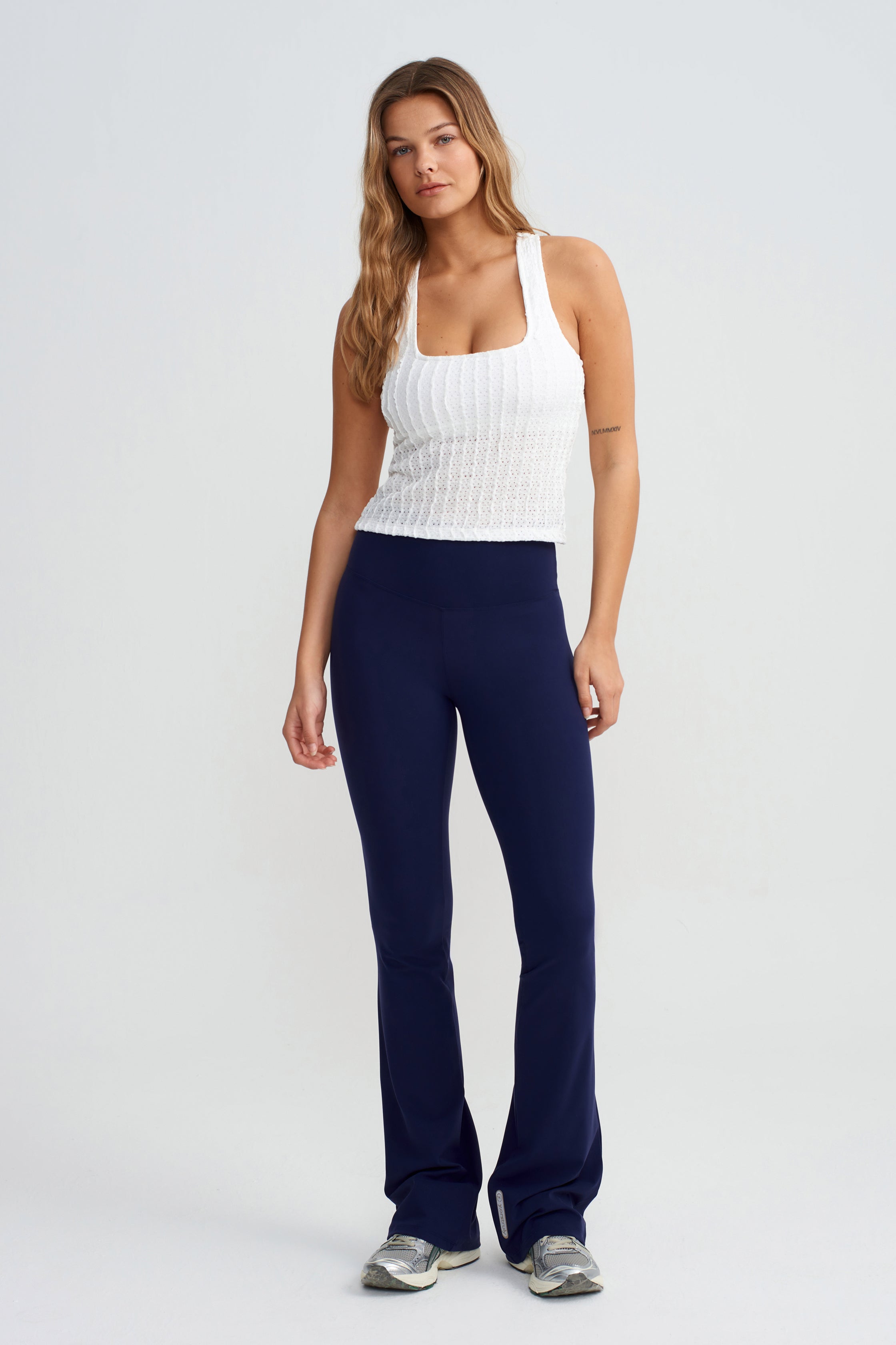 CENTRE TANK - LACE SPORTS TANK