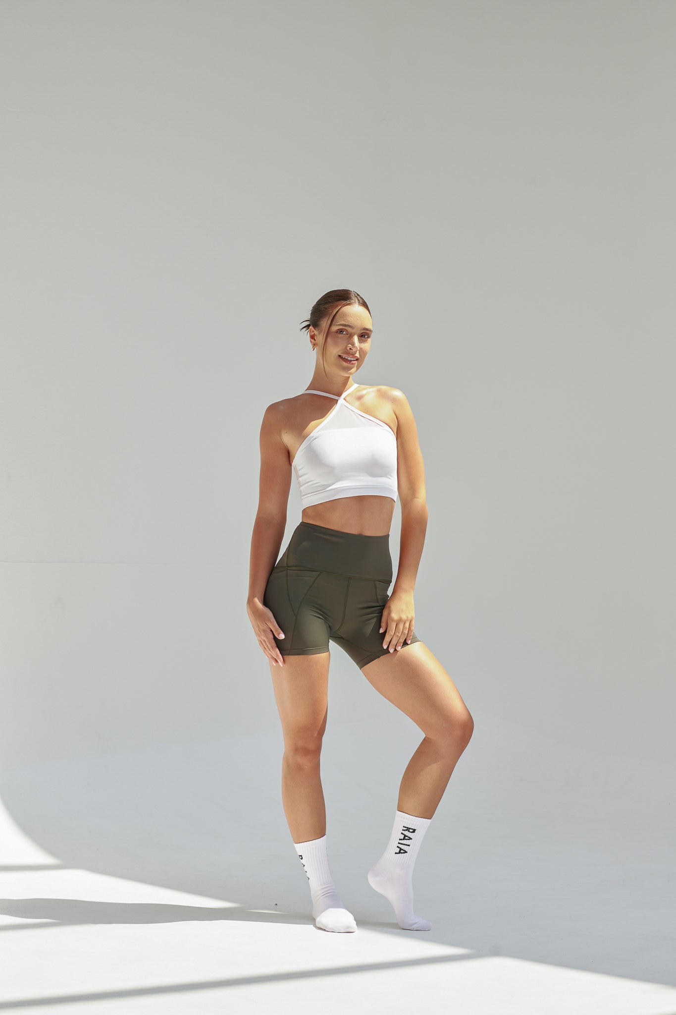 NEW AirRise Convertible v Neck Sports Bra - White