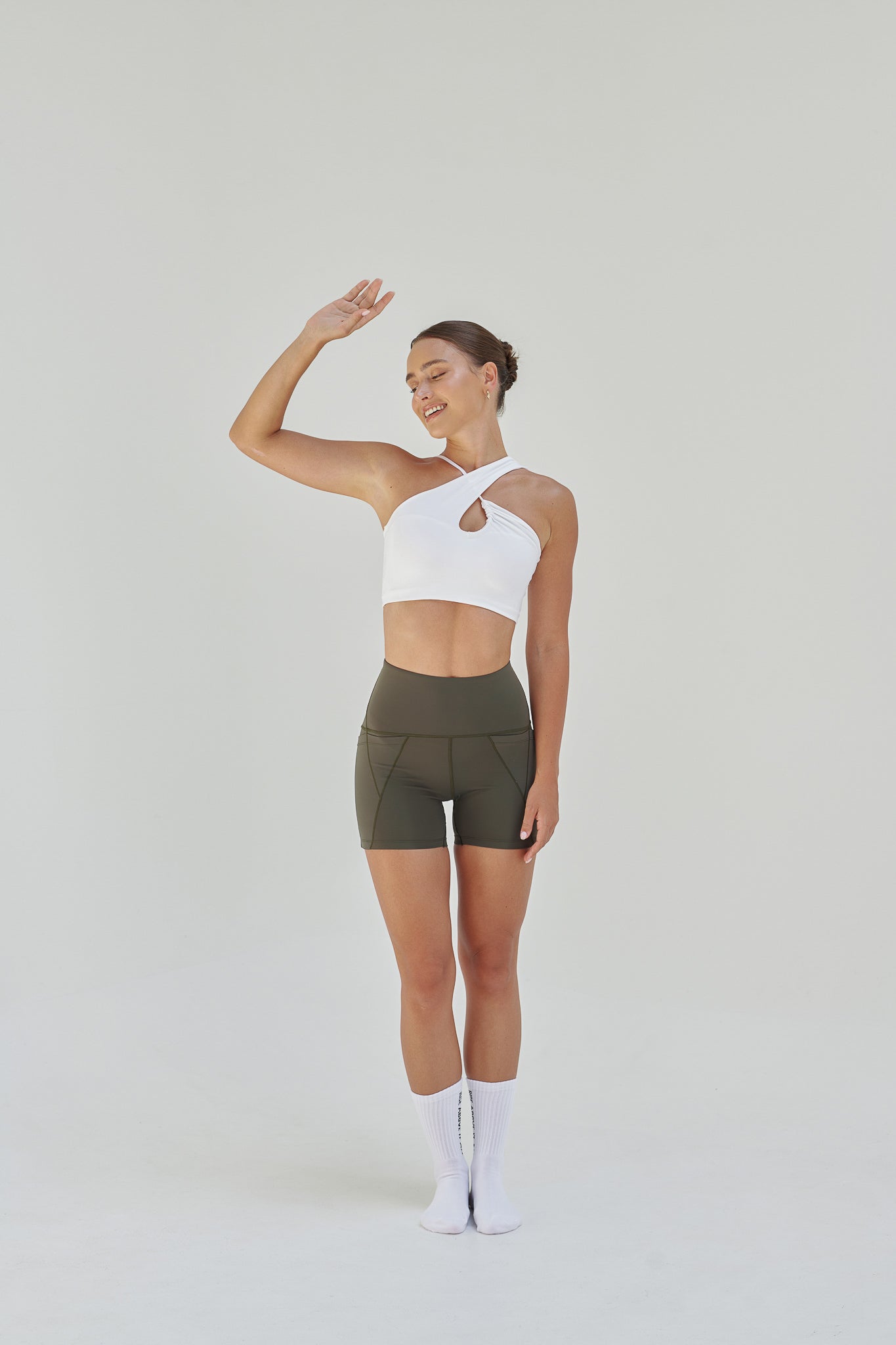 NEW AirRise Convertible Cross Over Keyhole Sports Bra - White