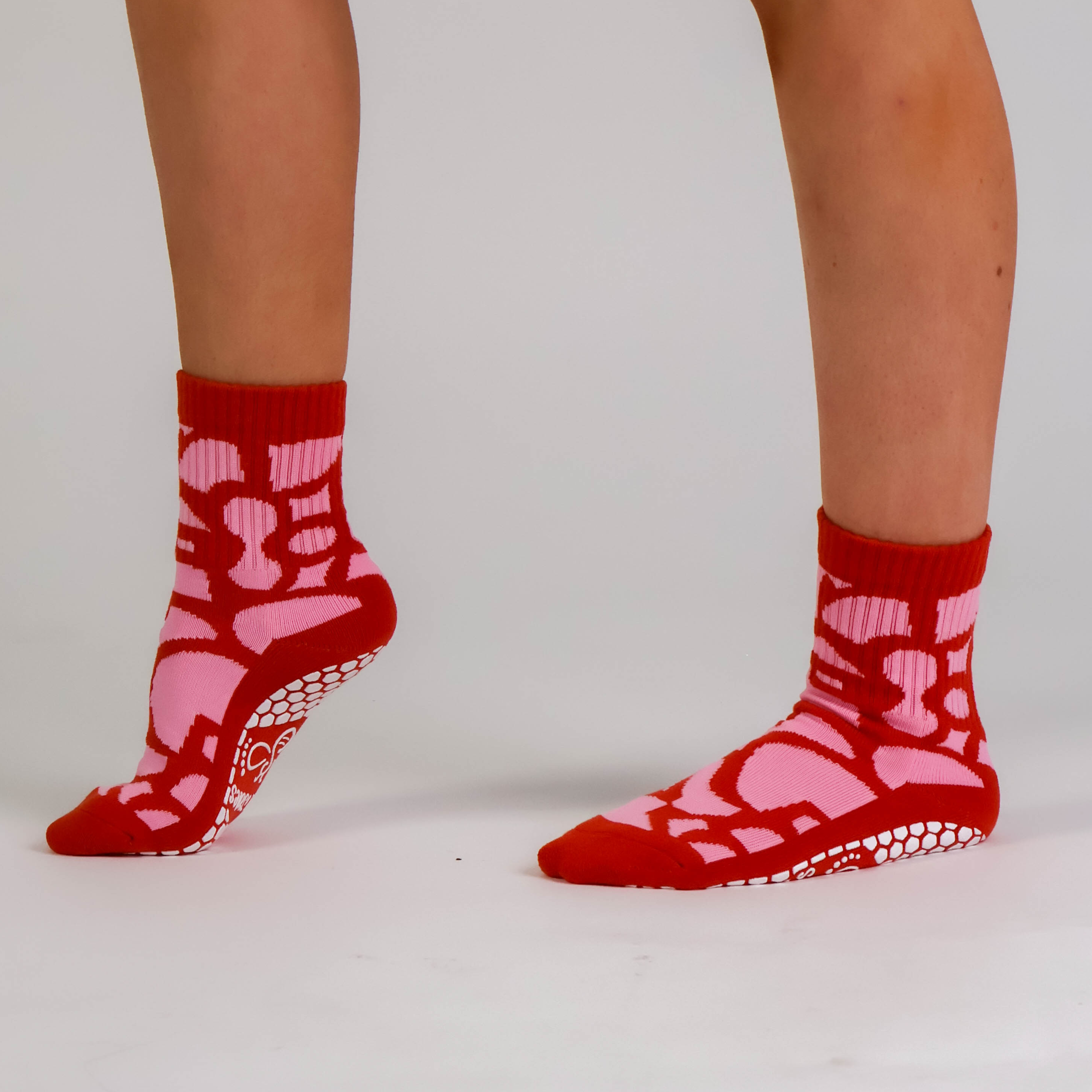 Melisoles Pink Giraffe Pilates Grip Socks