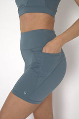 POWERFLOW HIGH-RISE BIKER SHORTS SLATE BLUE