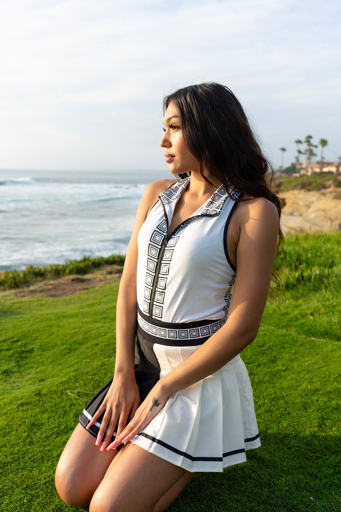 Victory Link Skirt | Black & White