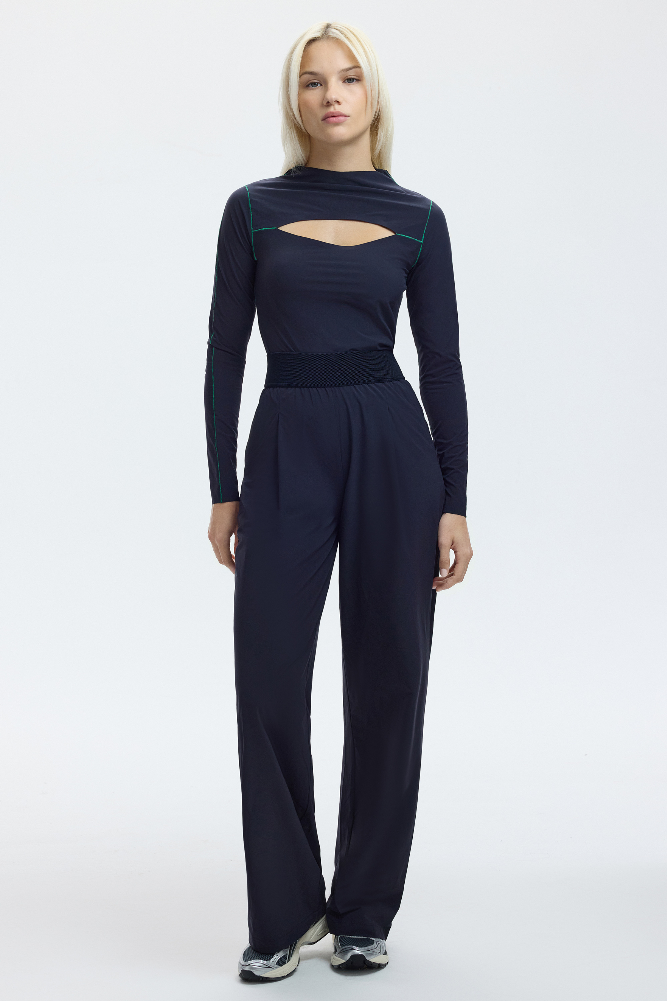 CORP SPORTS-TECHSILK– UNISEX TRAVEL PANTS