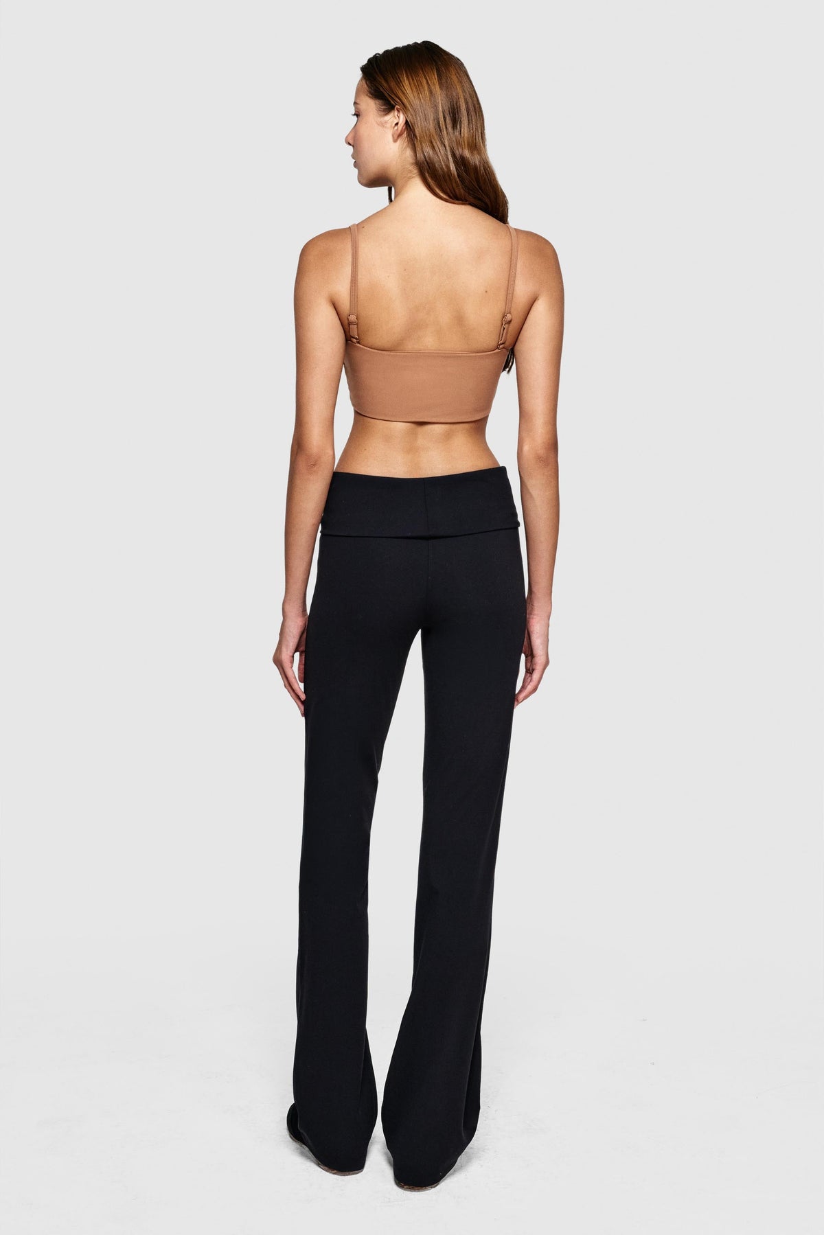 CROSS OVER SHORT BRALETTE - MOCHA