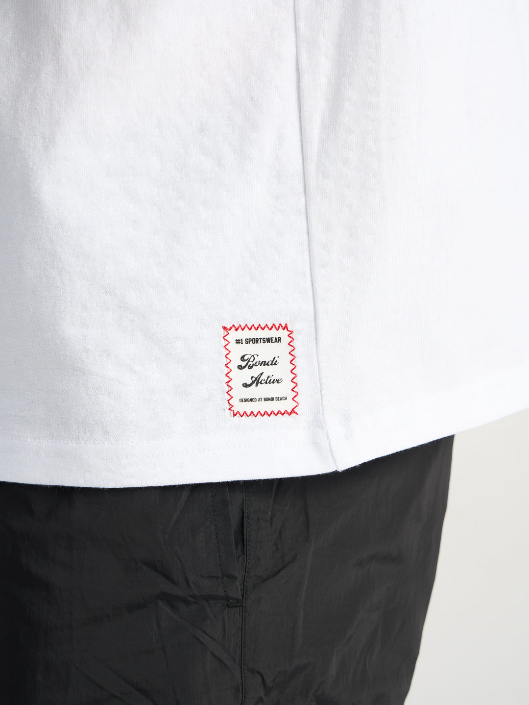 Forma Pocket Long Tee - White
