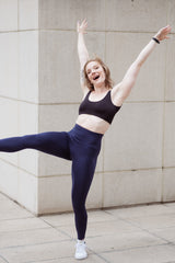 AirRise Scoop Neck Sports Bra - Black