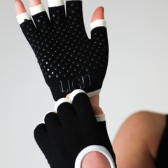 LIGN Black & Cream Grip Gloves