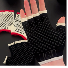 LIGN Black & Cream Grip Gloves