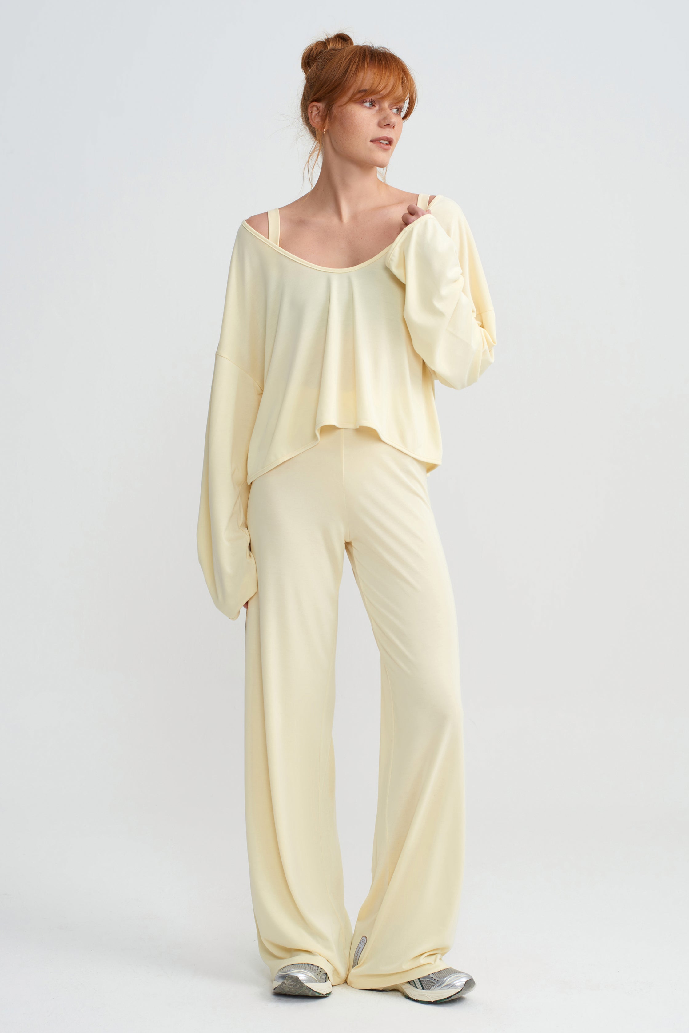 STUDIO LONGSLEEVE TOP - BUTTER YELLOW