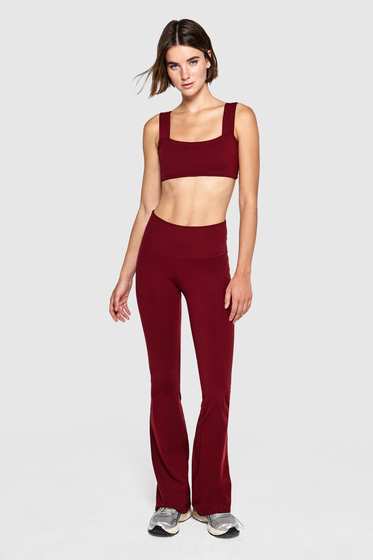 TWIST FLARE PANTS - MERLOT
