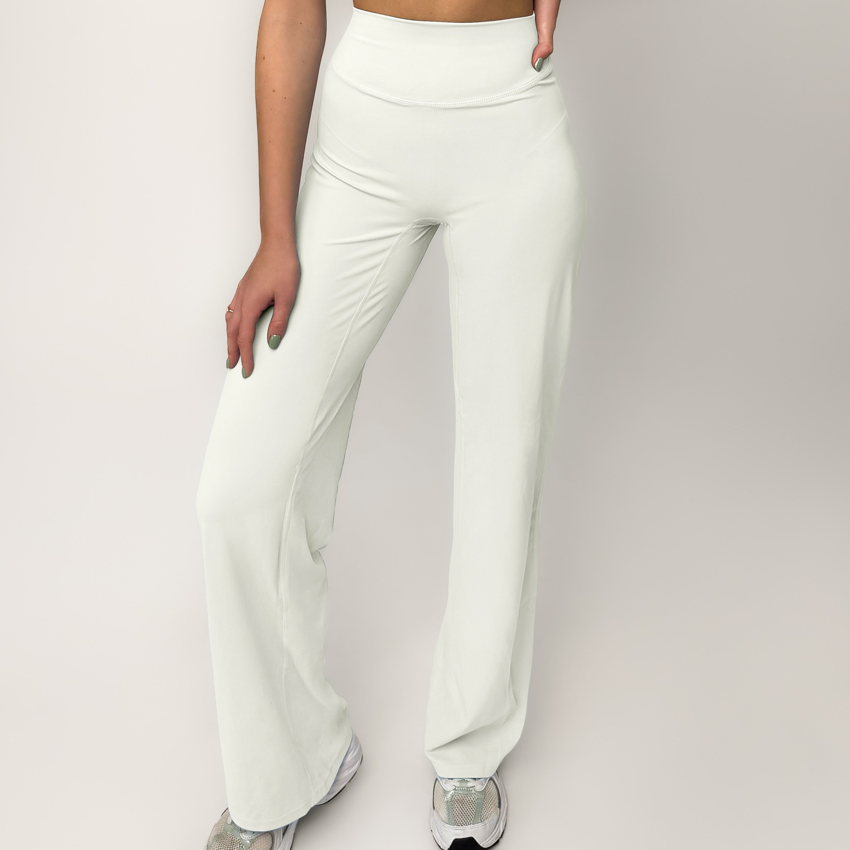 Flat Pants
