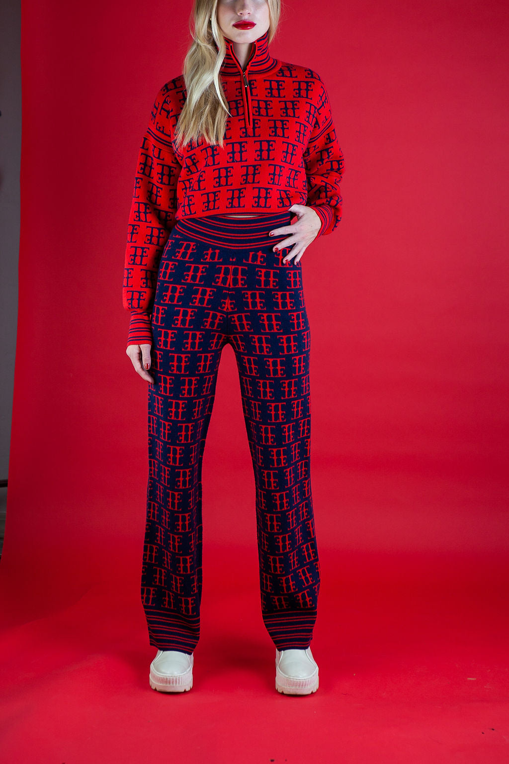 TE LOGO JACQUARD KNIT PANT (High Rise, Slim Fit), NAVY/RED