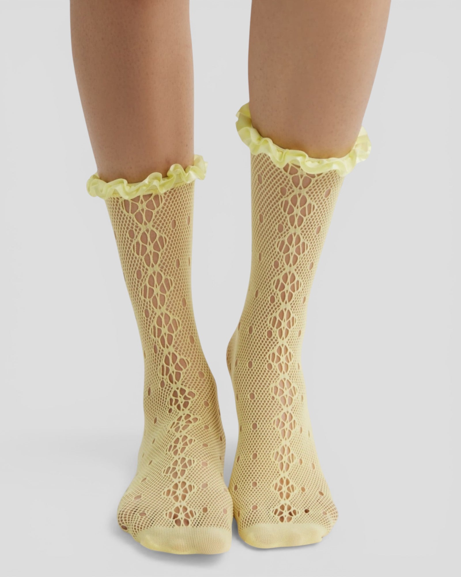 Mimi Lace Frill Edge Socks