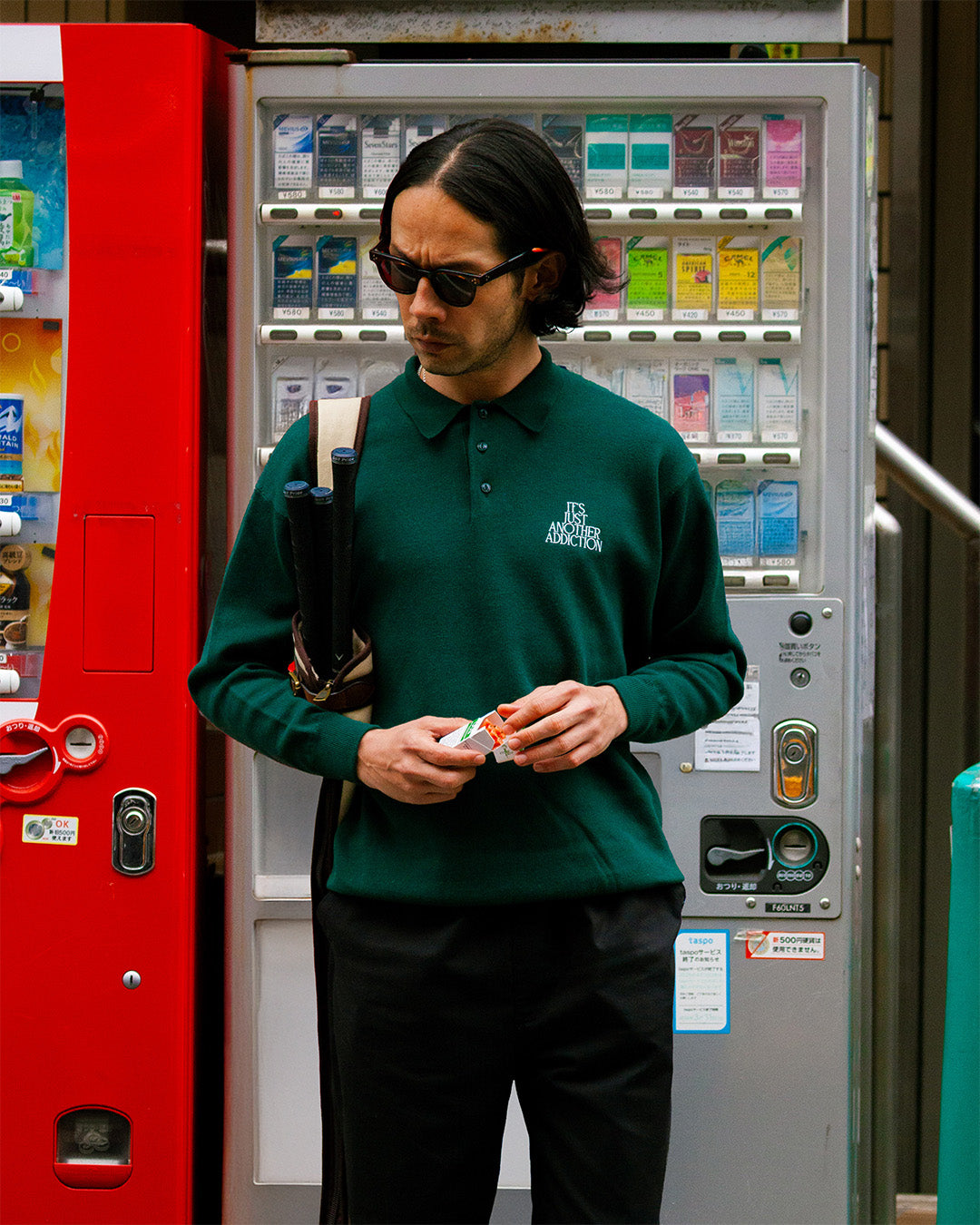 THE LOST BALLS X 3 PUTT ROUND ADDICTION KNITTED POLO - GREEN