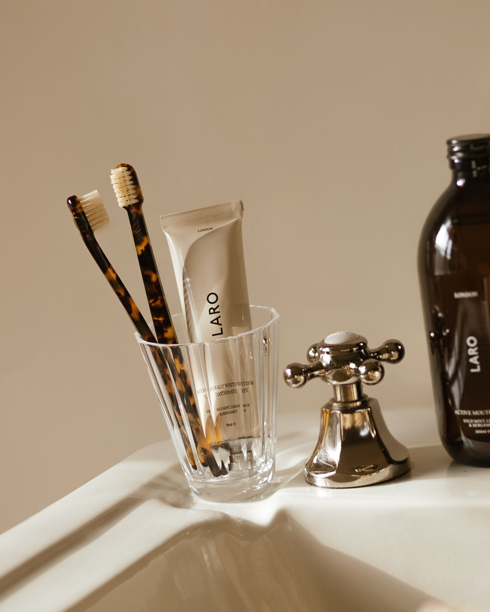 Laro X Koh-I-Noor Signature Toothbrush