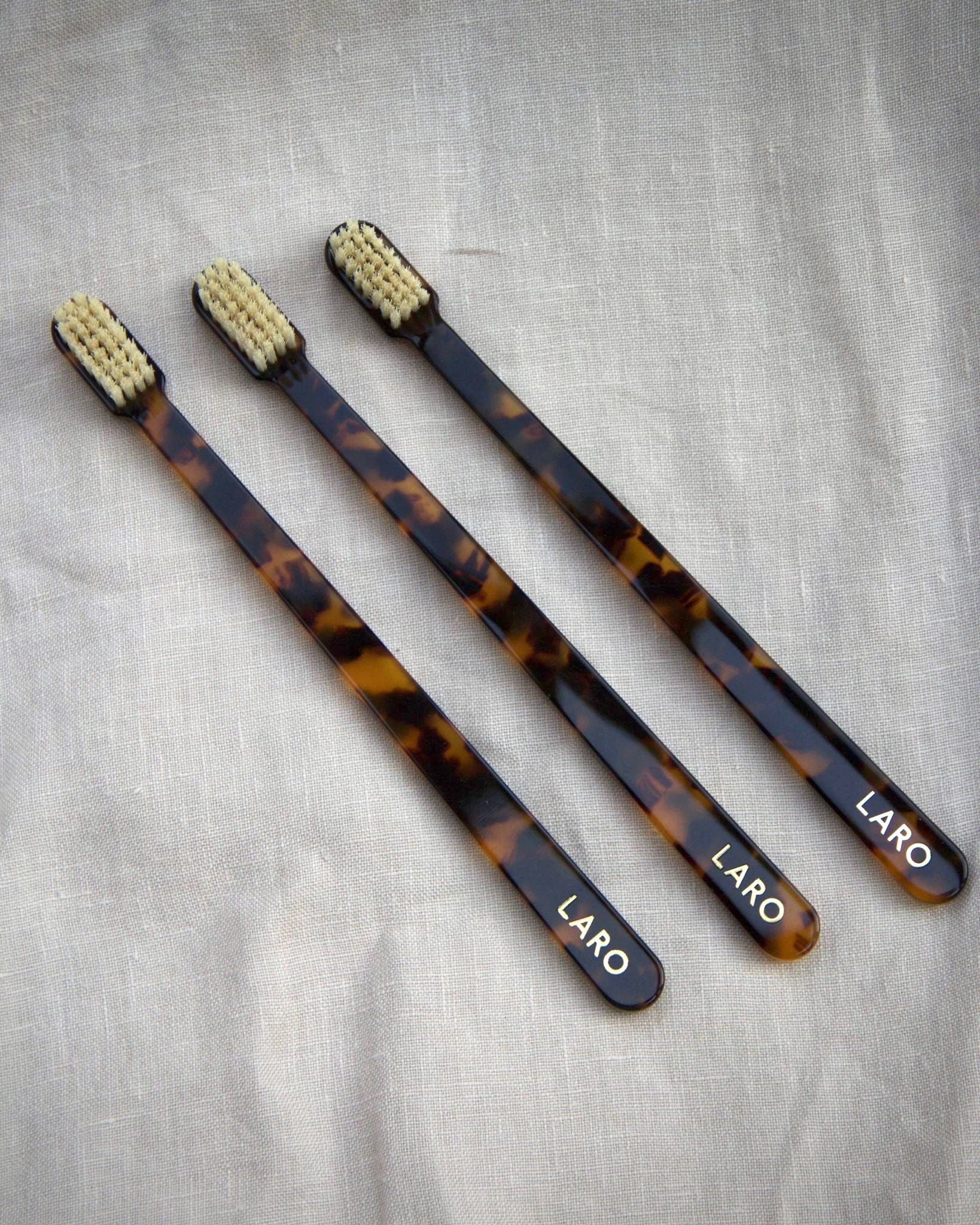 Laro X Koh-I-Noor Signature Toothbrush